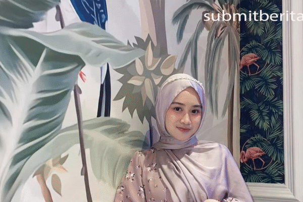 Khansa Mariska Selebgram Muda Asal Surabaya Gaya Hijab Khansa Mariska
